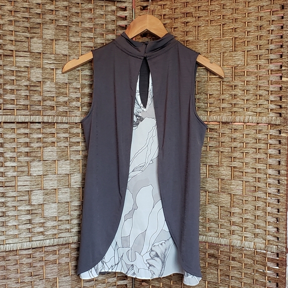 NEXT Patterned Back Sleeveless Top - Picture 2 of 5